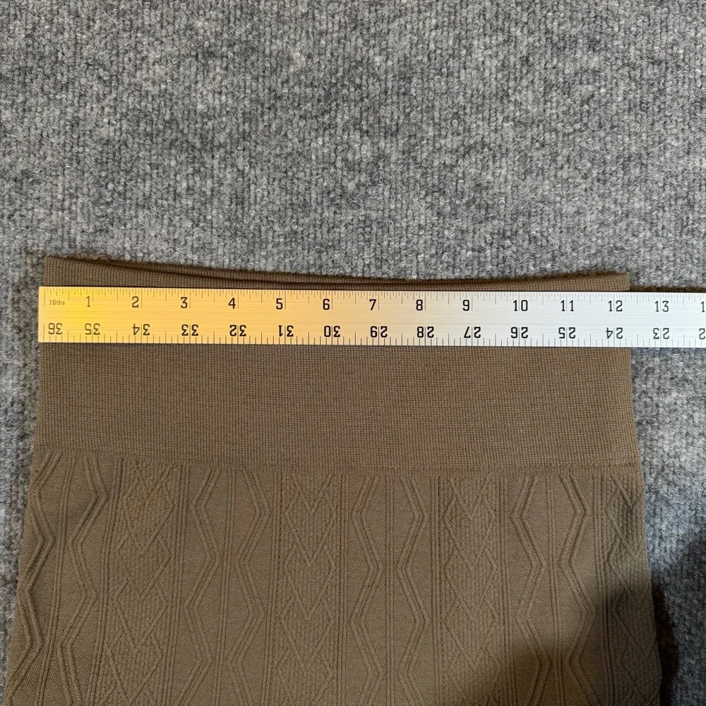 French Laundry‎ Womens S/M Brown Diamond Pattern Knit Fleece Lined Leggings